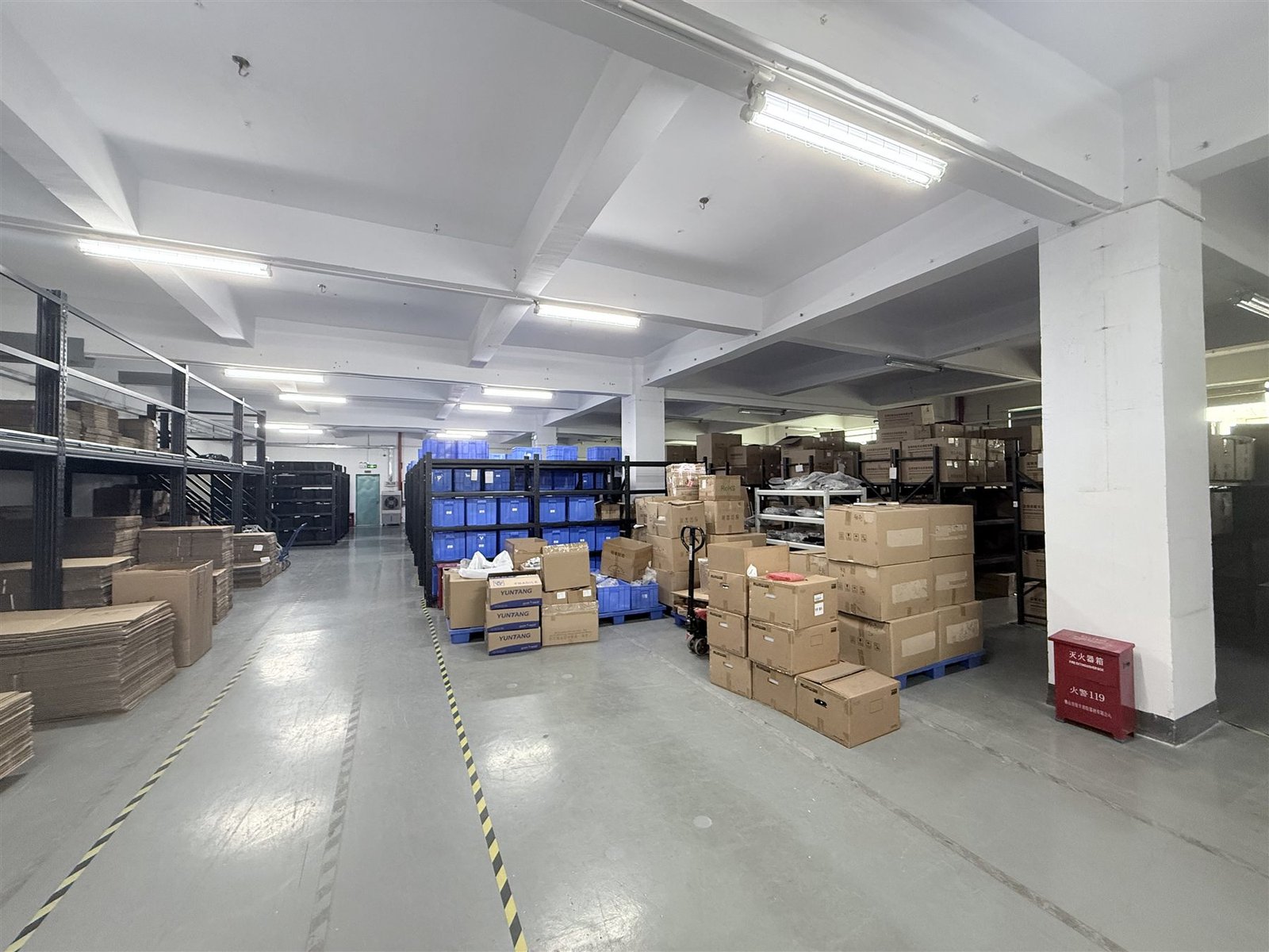 Chehui factory inventory area